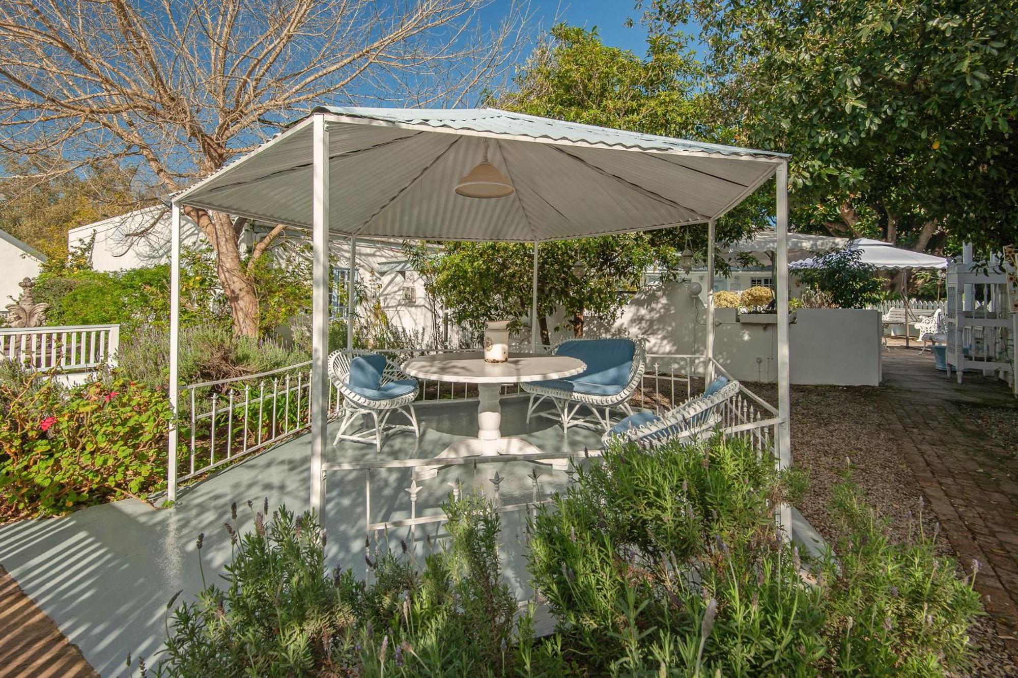 Lodge The Lady Grace Greyton